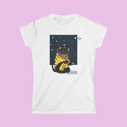 Tee-shirt femme un chat en hiver (à personnaliser)